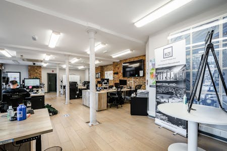 54 Commercial Street, London, Office To Let - Commercial St 54 1F  Low Res 8.jpg