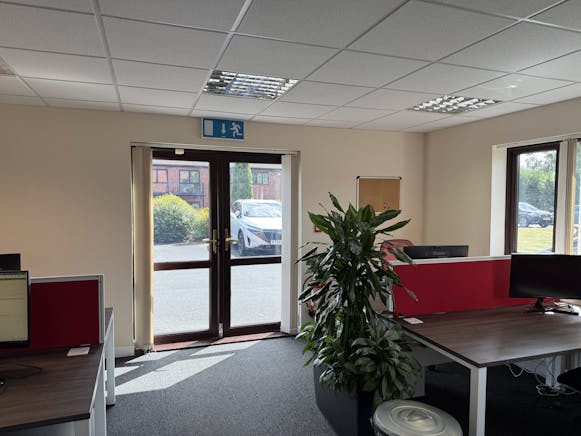 Units A & C, B7 North, Willow End Park, Malvern, Business Park / Office For Sale - 20250529_093607049_iOS.jpg