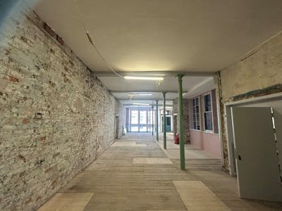 10 Newton Street, Manchester, High Street Retail To Let - int 2.jpg