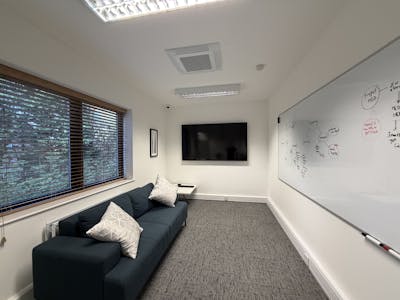 Unit 17 Hockley Court, 2401 Stratford Road, Hockley Heath, Office To Let - Photo 19-12-2025, 09 37 34.jpg