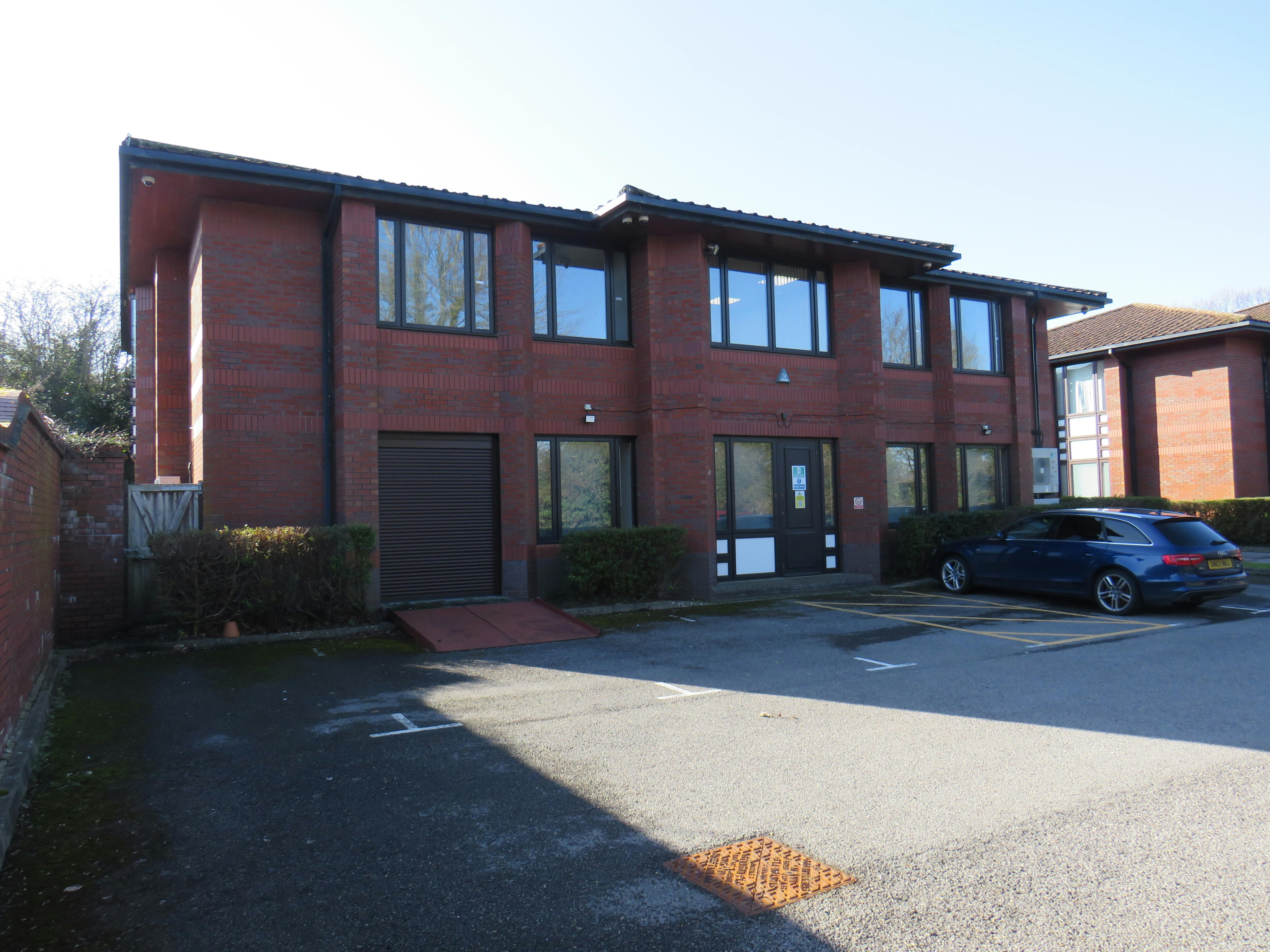 9 Oriel Court, Alton, Offices To Let - IMG_1954.JPG