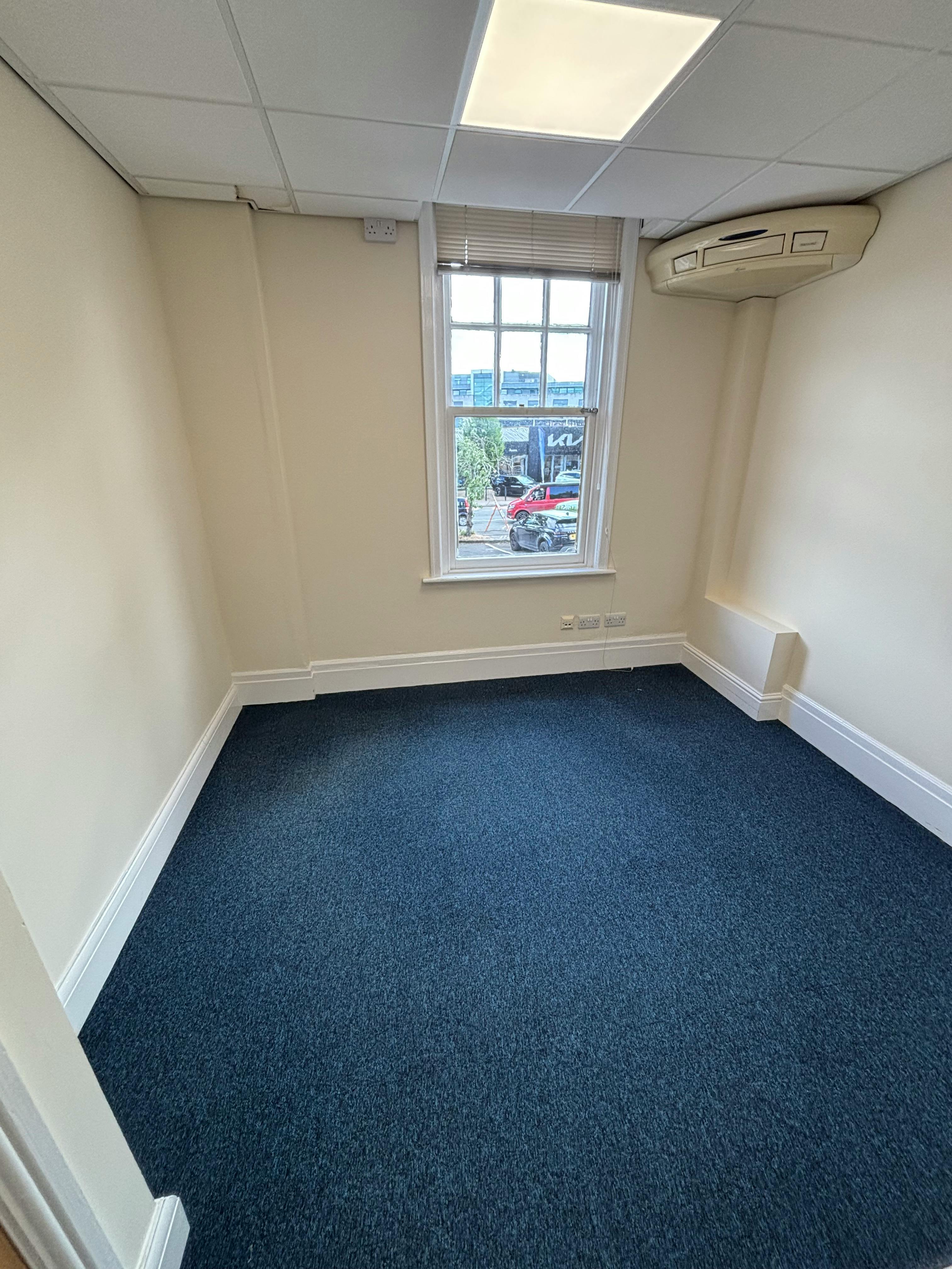 Offices, 70 Waters Green, Macclesfield, Offices To Let - IMG_5443.jpg