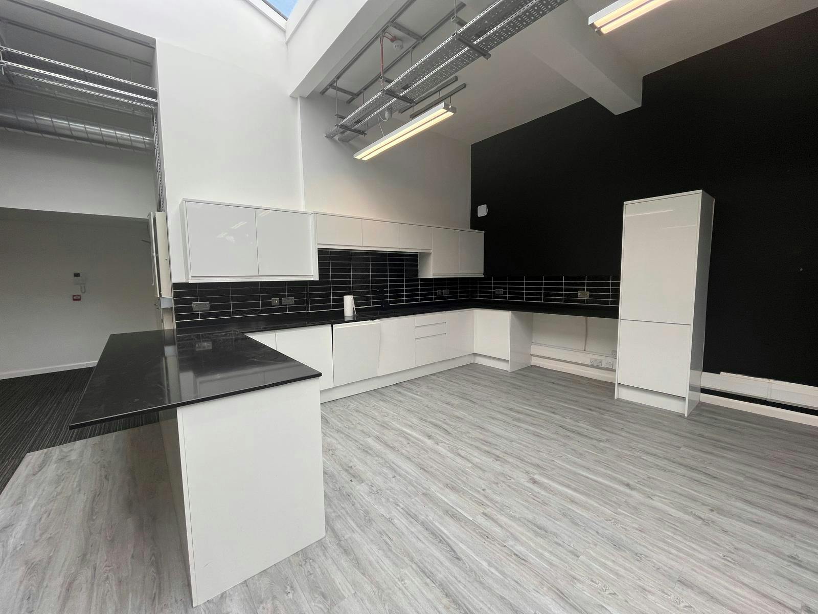 11 Bull Lane, High Wycombe, Offices To Let - WhatsApp Image 20250626 at 131859_cd0a6ead.jpg