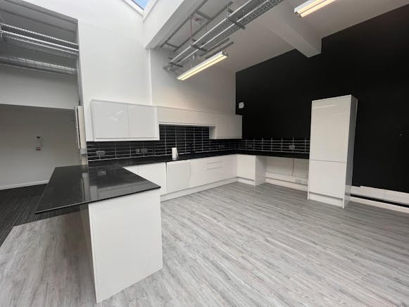 11 Bull Lane, High Wycombe, Offices To Let - WhatsApp Image 20250626 at 131859_cd0a6ead.jpg