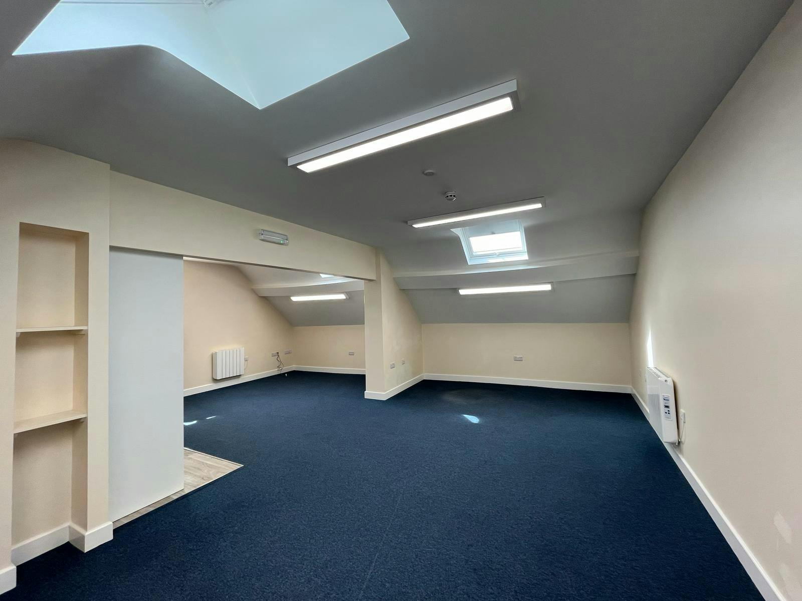 The Courtyard, Milton Road, Aylesbury, Offices / Offices To Let - WhatsApp Image 20240416 at 151546_d9428704.jpg