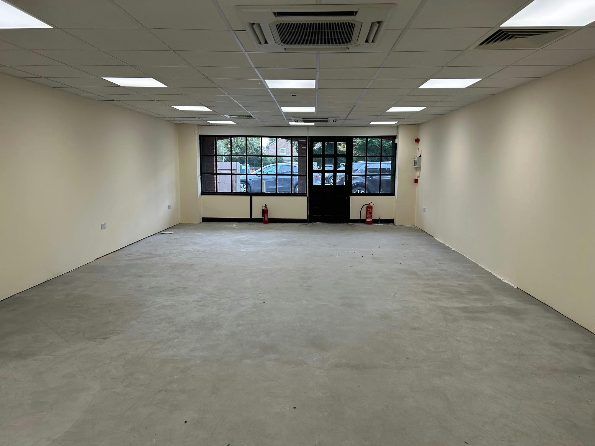 Units 5, 6 & 7 Oakmede Place, Binfield, Retail To Let - 4.jpg