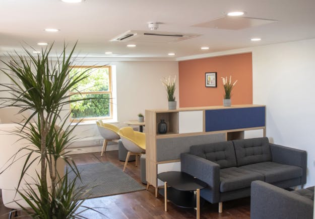Cheyenne House, West Street, Farnham, Offices / Serviced Offices To Let - 360ae5ddd2224e77bf00629adfb0328f.jpeg