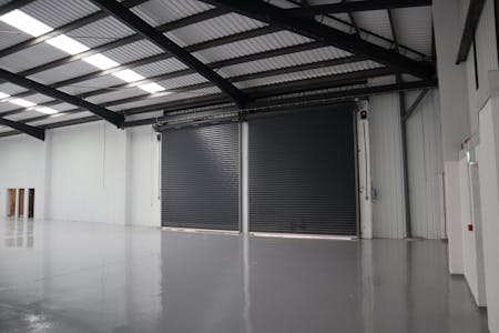 Unit B James Watt Close, Hawksworth Trading Estate, Swindon, Industrial / Warehouse To Let - IMG_1847 low.jpg