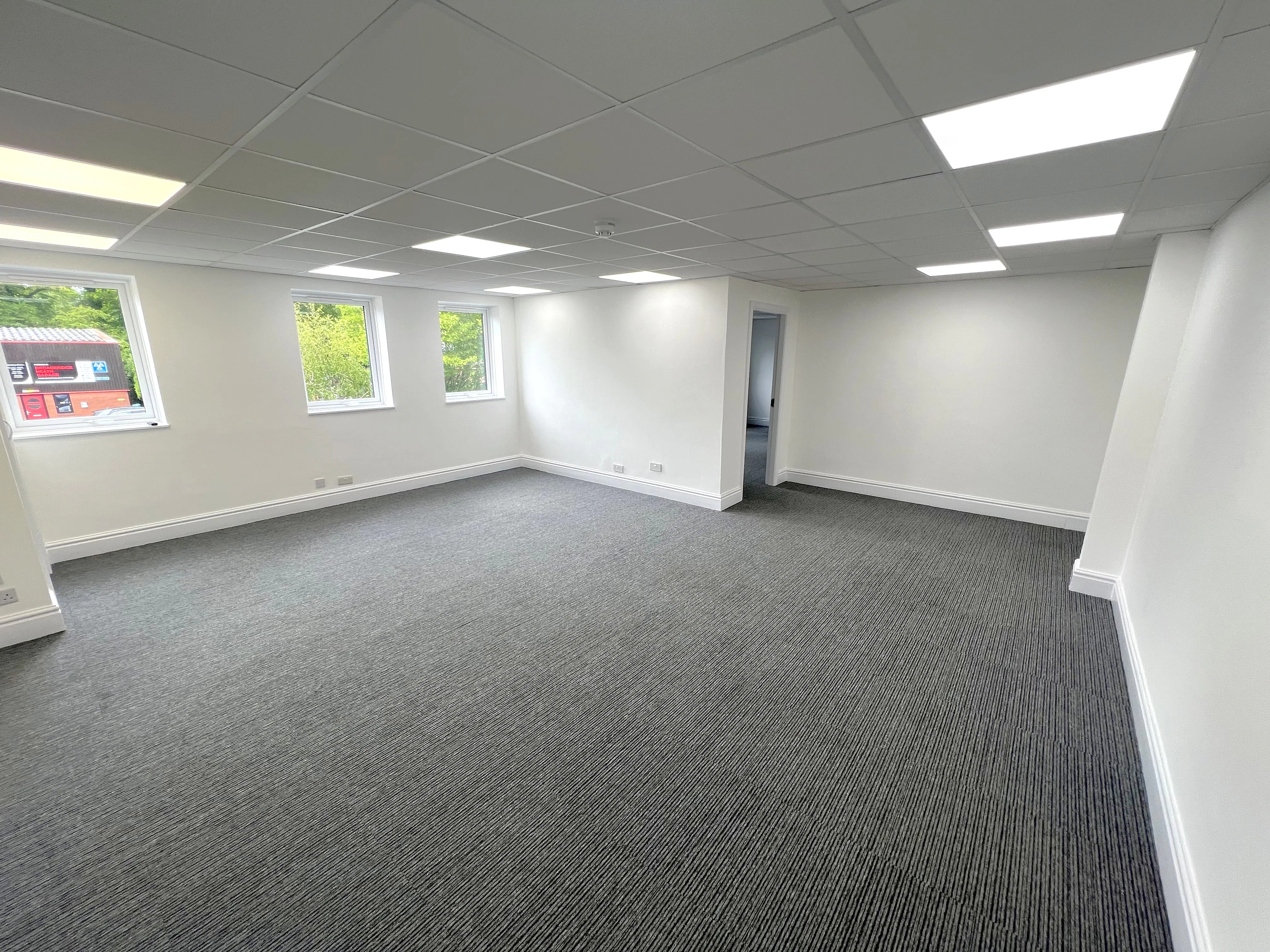 Units 23/24 & 25 Lawson Hunt Industrial Park, Broadbridge Heath, Nr Horsham, Industrial To Let - IMG_0424.jpeg