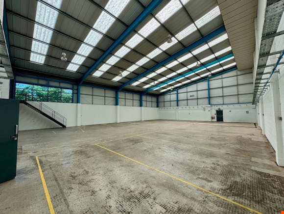 6 Millennium Point, Aylesbury, Industrial To Let - WAREHOUSE 2.png