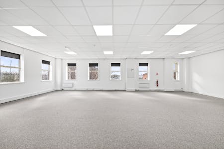 Taylors Court, Taylors Court, Rotherham, Office To Let - _DSC5521.jpg