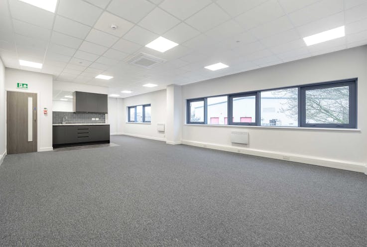 Unit 2 Transcentral, Reading, Industrial / Warehouse To Let - Office2.jpg