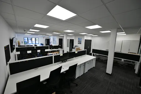 Unit A2 Windsor Place, Crawley, Office To Let - people images statom-5.jpg