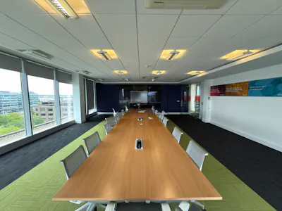 The Pinnacle, Milton Keynes, Office To Let - 20250717_130312084_iOS.jpg