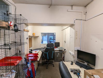 145 St. Albans Road, Watford, Retail To Let - PXL_20251211_111430586.jpg