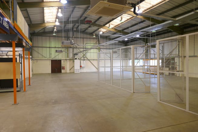 32 Bower Hill Industrial Estate, Bower Hill, Epping, Industrial / Other To Let - P1020750.JPG