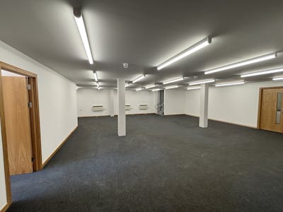 Unit 7, Llandough Trading Estate, Cardiff, Industrial To Let - IMG_2347.jpg
