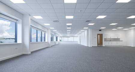 Unit D3, Waltham X, Waltham X, Waltham Cross, Industrial To Let - 2120_D25_1122_FR.jpg