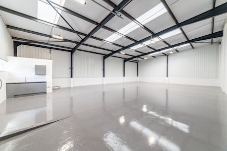 Unit 3, Wellington Park Estate, London, Industrial / Logistics / Trade Counter / Warehouse To Let - Wellington_Park_Ind_Estate085.jpg