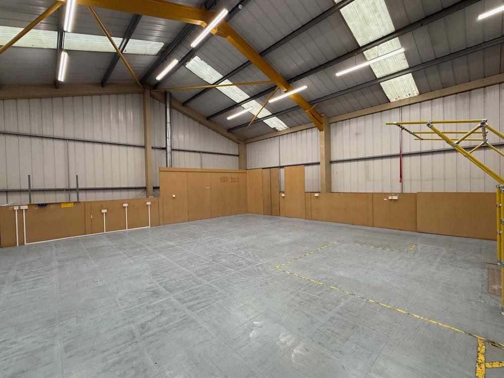 Unit 6 Cobham Centre, Westmead Industrial Estate - Internal 001.jpg