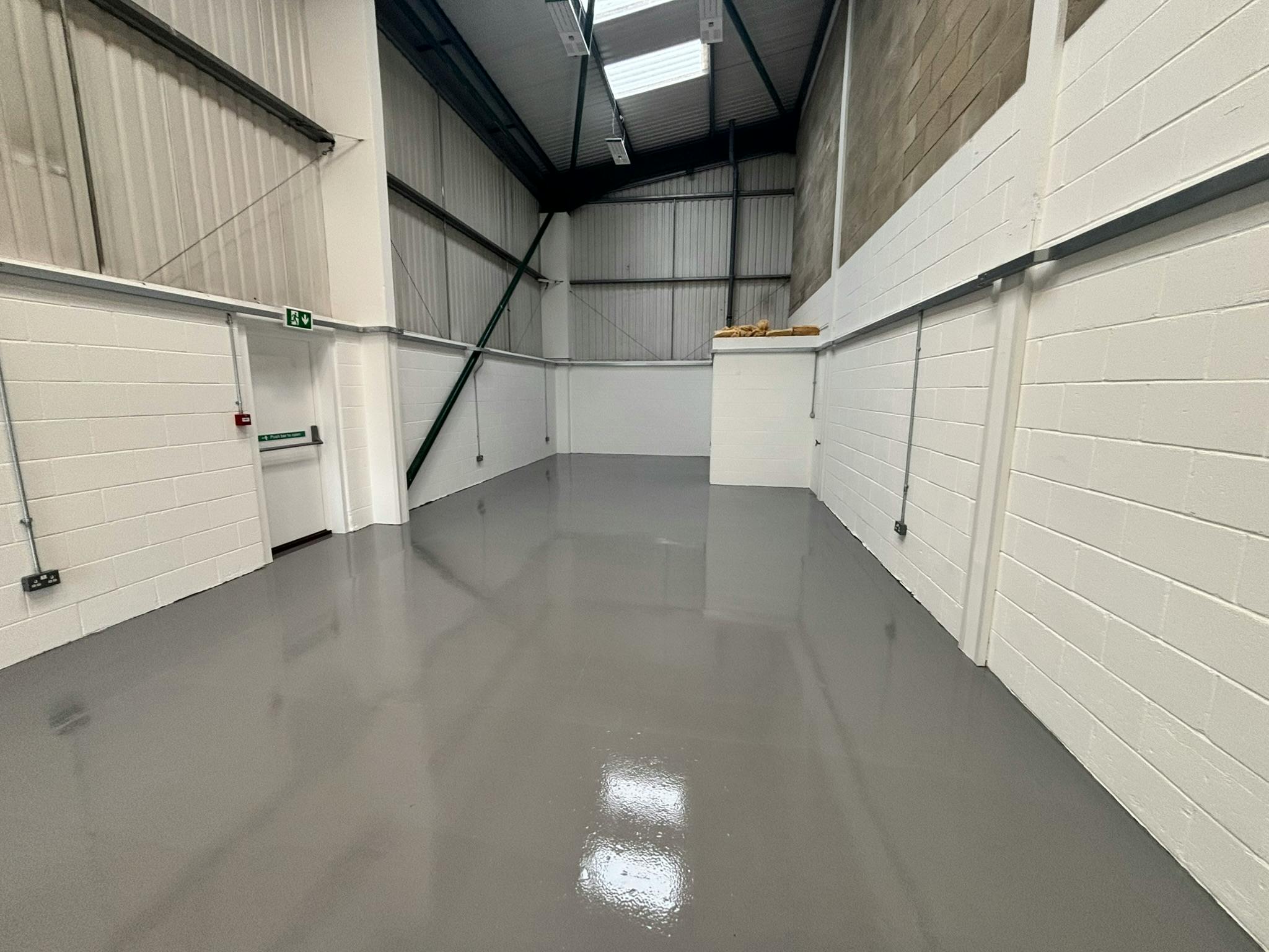 Industrial Unit in Portsmouth - photo 2