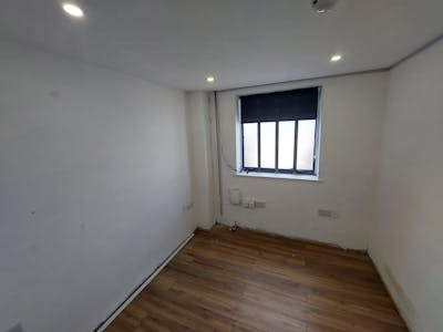 Unit 18, Newark, Industrial To Let - 20250805_095419.jpg