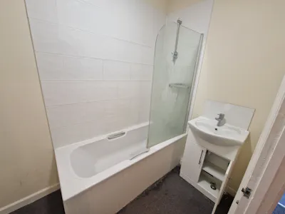 107/107a High Street, Portsmouth, Office / Retail For Sale - 20261008_160449.jpg