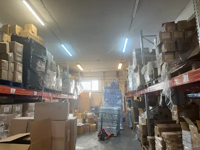 2B Kelvin Industrial Estate, Long Drive, Greenford, Industrial / Warehouse To Let - 2B Kelvin - Warehouse 4.jpeg
