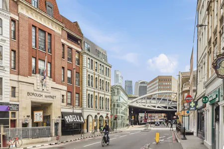 Borough High Street, London, Residential Flat To Let - Borough High Street