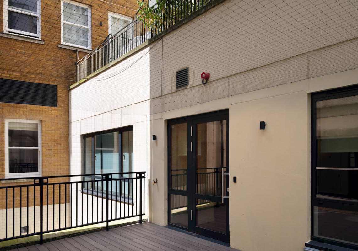 1716.jpg 11 Hamilton Place, London, Office To Let - 1716.jpg