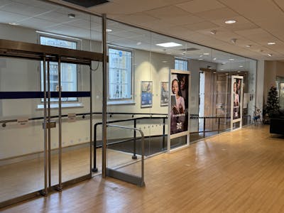 Halifax, Yeovil, Office / Retail To Let - IMG_1425.JPG