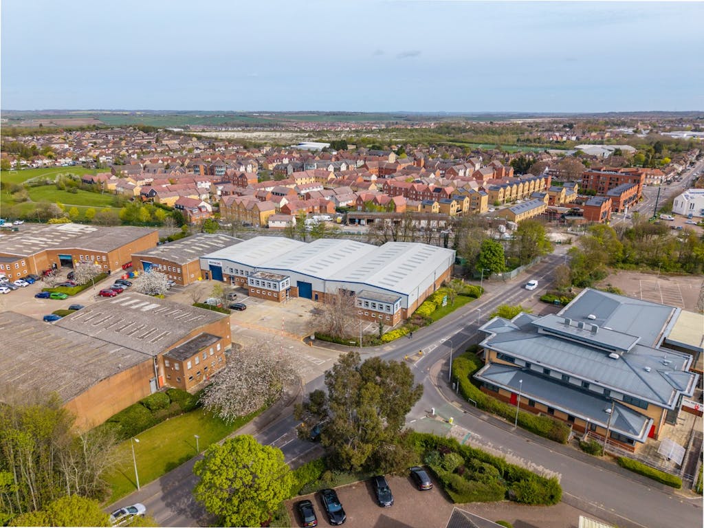 Lawrence Way Ind Estate - Dunstable-196