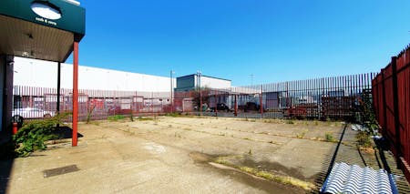 Unit 5, Meridian Trading Estate, Bugsby's Way,, Charlton, Industrial / Warehouse To Let - 20230609_124939  Edited.jpg