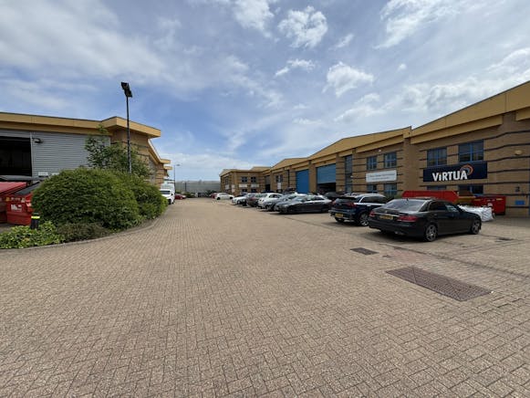 Unit 1 The Quadrangle, Romsey, Industrial To Let - IMG_4300.JPEG