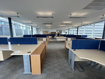 Town Centre House, 6th Floor Merrion Centre, Leeds, Office Lease Assignment - IMG_3625.JPG