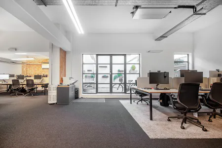 Unit 1, 9A Dallington Street, Clerkenwell, D1 (Non Residential Institutions) / D2 (Assembly and Leisure) / Leisure To Let - w06.jpg