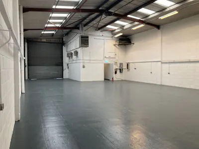 Unit 4 Hanworth Trading Estate, Feltham, Industrial / Warehouse To Let - IMG_1460.jpg
