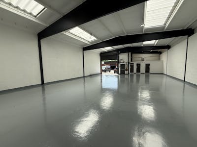 Unit 5 Aston Fields Industrial Estate, Bromsgrove, Industrial/Logistics To Let - IMG_2962.JPG