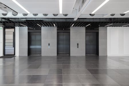 127 CXR, 127 Charing Cross Road, London, Office To Let - cxr_5th_floor_lifts.jpg