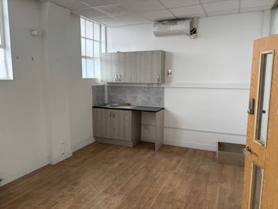 Unit 4D, London, Industrial/Logistics To Let - 7.jpg