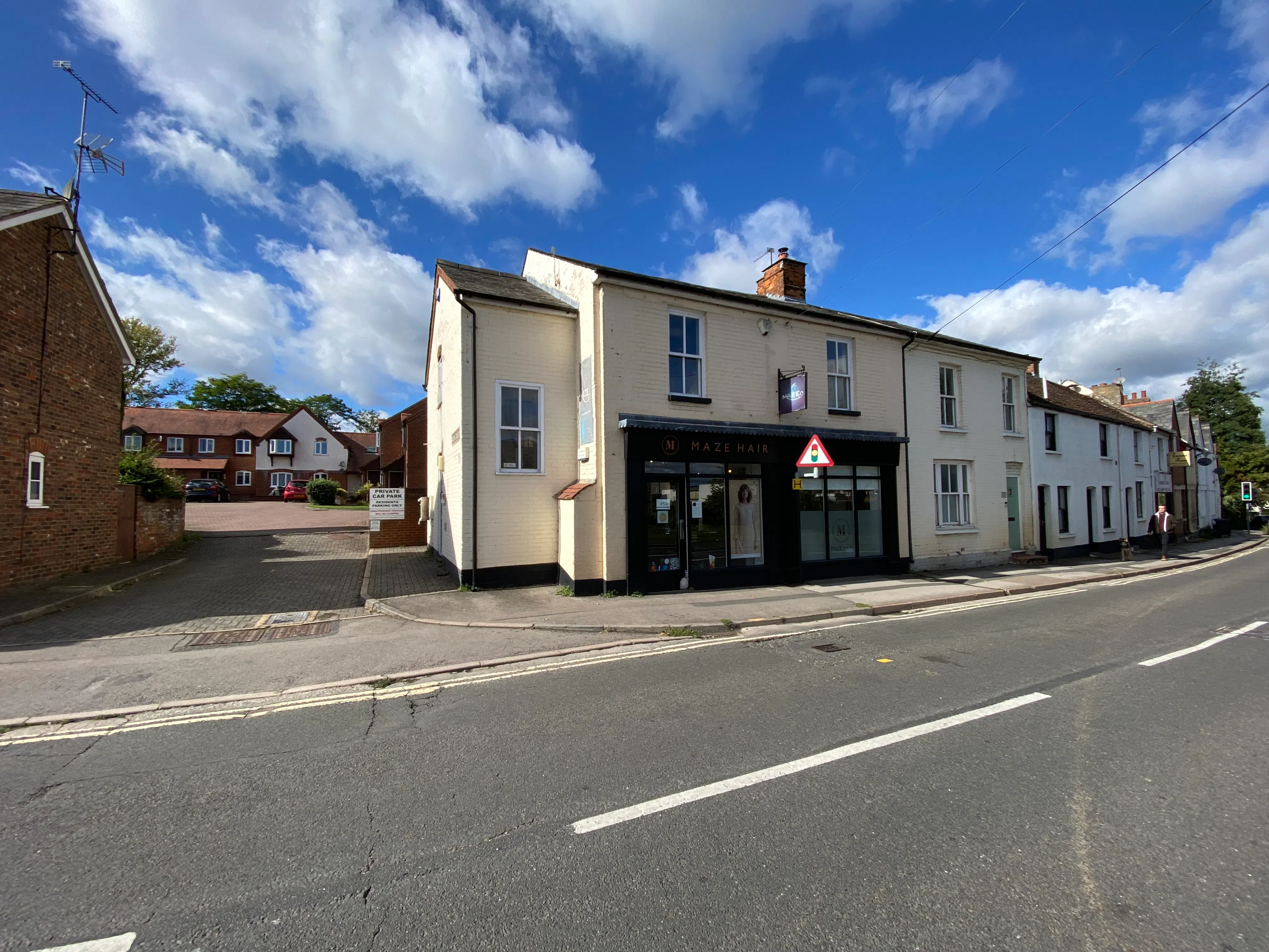 11 Friday Court, Thame, Investment / Office / Retail For Sale - IMG_4546.JPG
