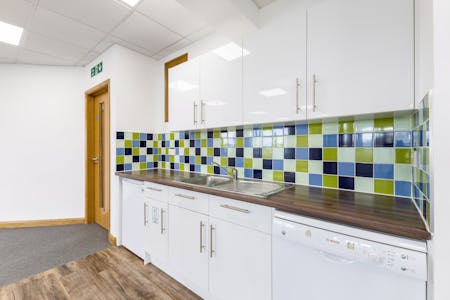 Unit 2, Bell Business Park, Aylesbury, Office To Let - 96419_2BellBusinessParkSmeatonClose  32.jpg