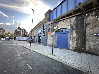 Arch 186 Hercules Road, Waterloo, Waterloo, Industrial / Leisure / Office To Let - 20260216_151153371_iOS.jpg
