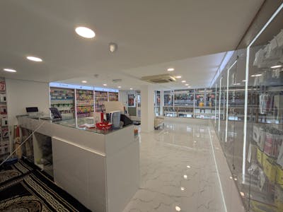 29-31 High Street, Dorking, Investment / Residential / Retail For Sale - 1000065404.jpg