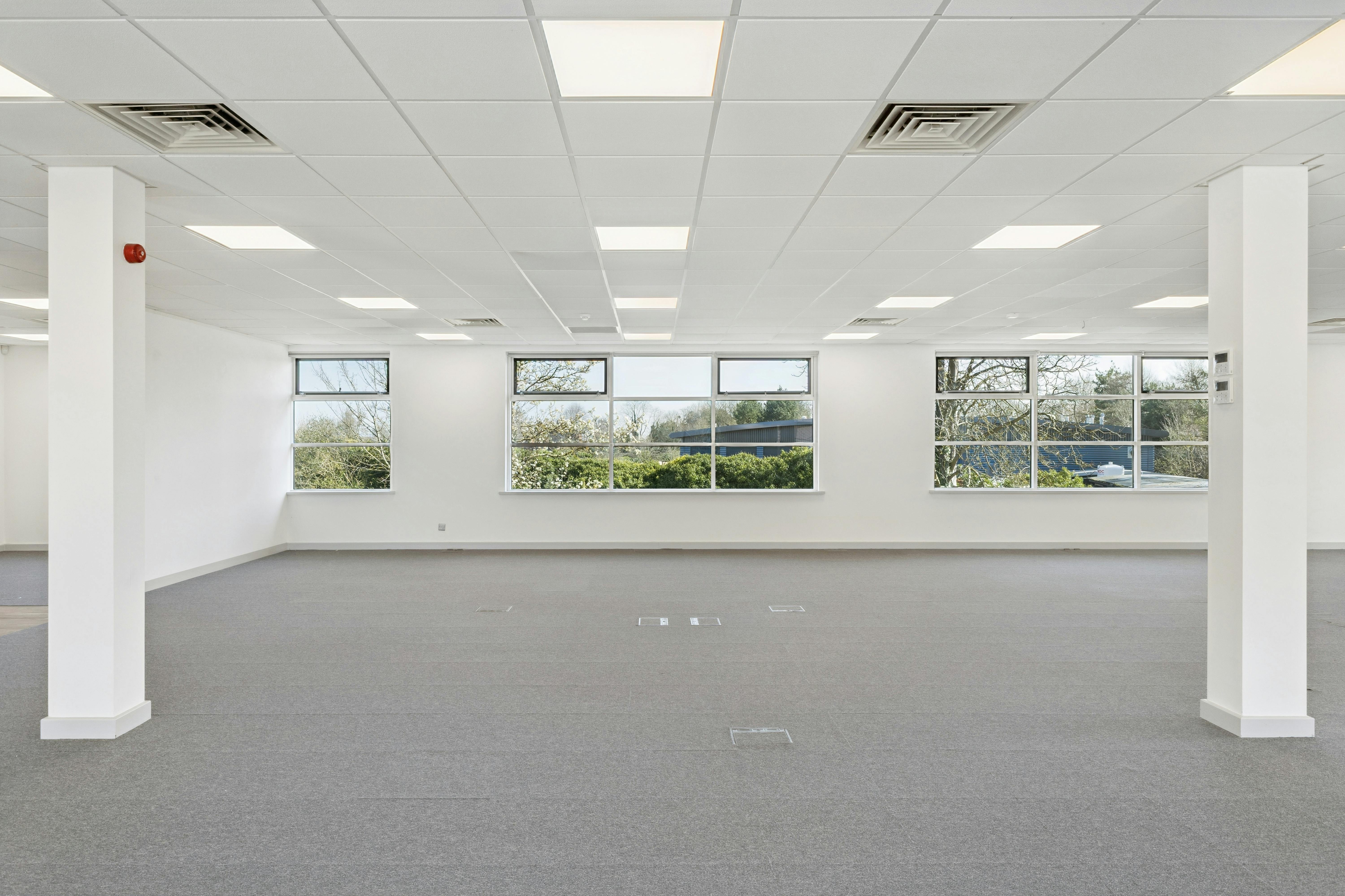 Beechwood, Maidenhead, Offices To Let - 105441_Beechwood Suite 4 Grove Park Industrial Estate Wal(27).jpg