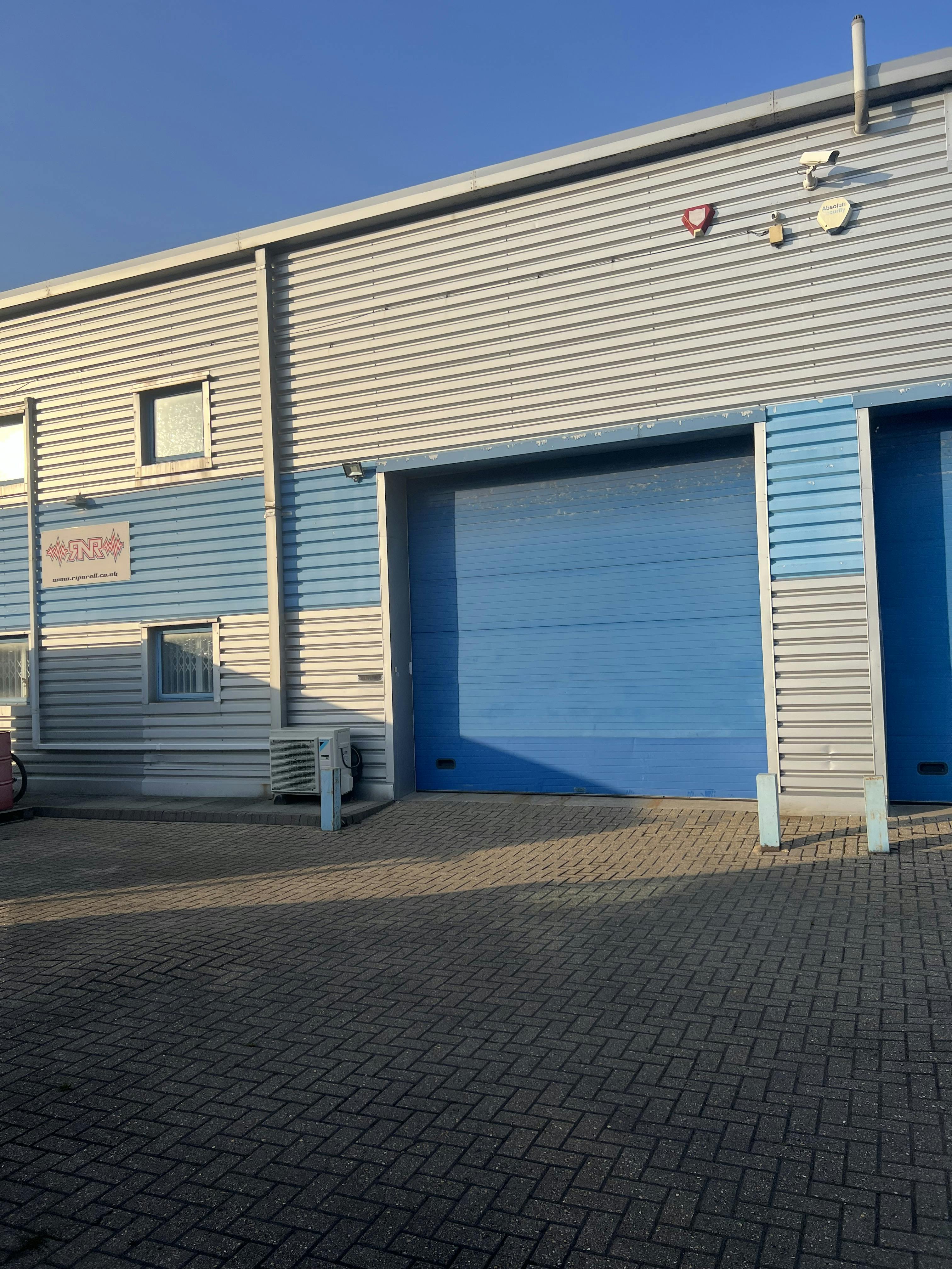 Unit 2, Corium House, Godalming, Industrial / Warehouse To Let - IMG_6079.jpg