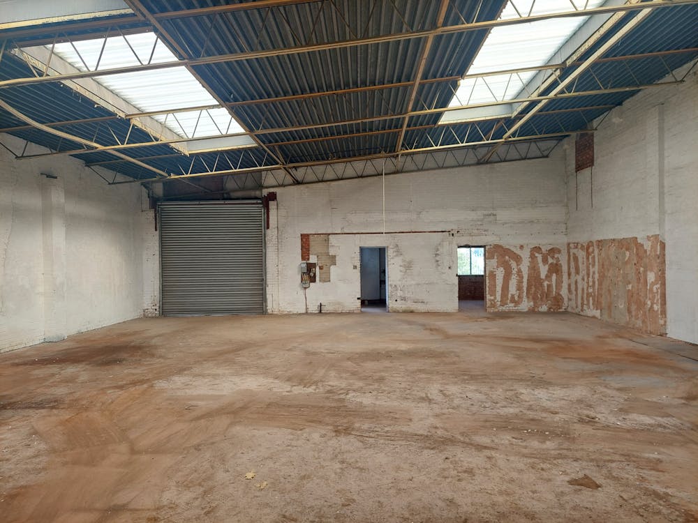Unit 13, Bilston Industrial Estate, Bilston, Industrial / Warehouse To Let - 1000006465.jpg