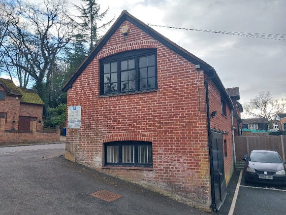 The Hall, Ascot, Offices / Other Lease Assignment - 20260325_163833.jpg