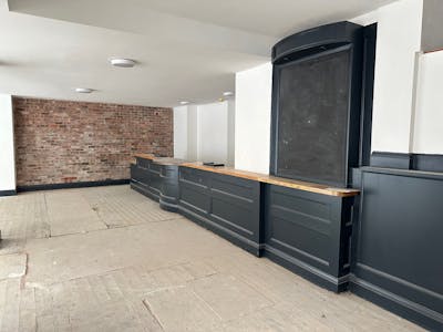 Unit to Let, 108-110 Bridge Street, Worksop, Leisure / Restaurant / Cafe / Retail To Let - IMG_9700.jpg