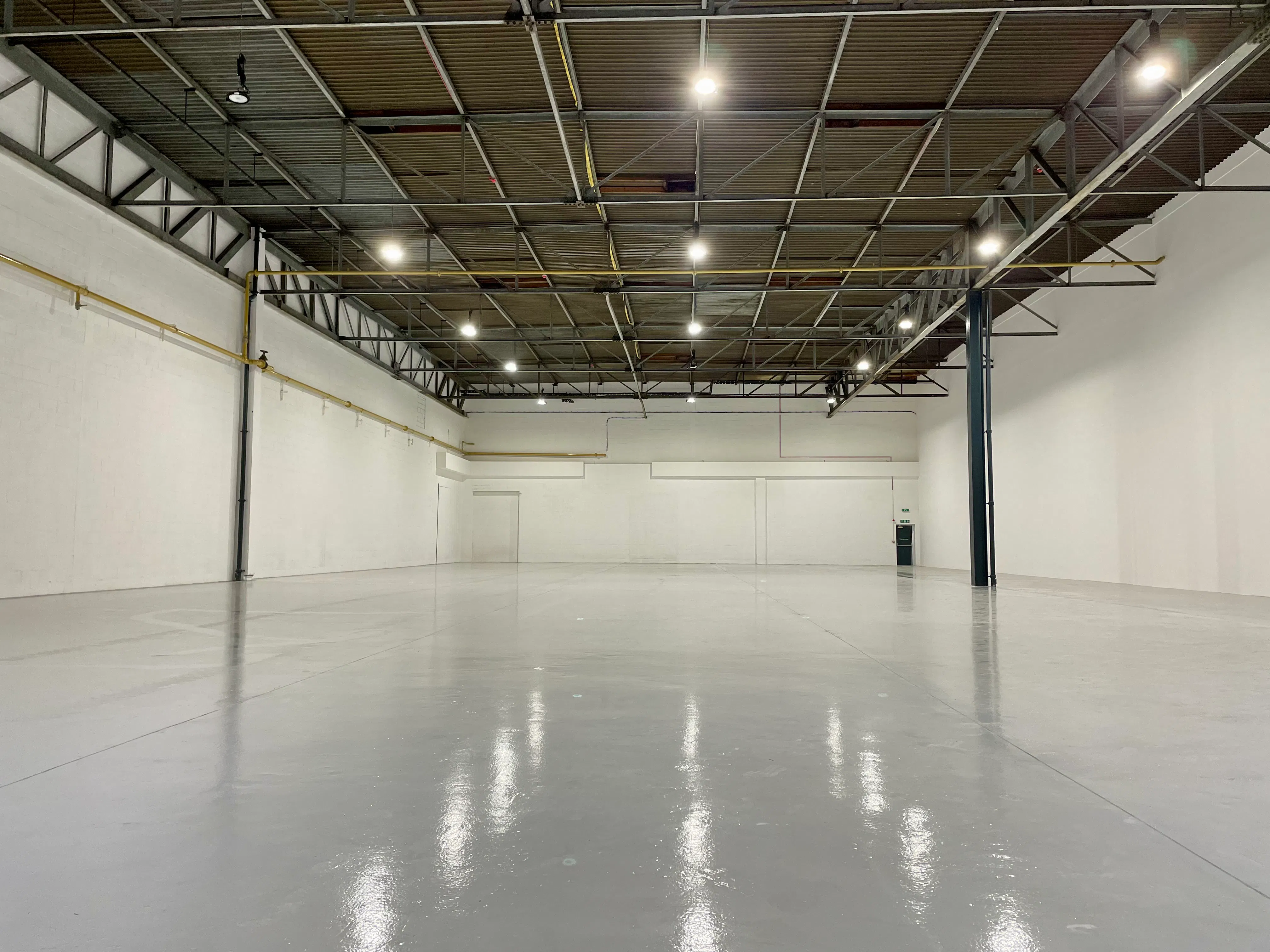 Unit N Bankside Trade Park, Love Lane Industrial Estate, Cirencester, Industrial To Let - IMG_0818.jpg